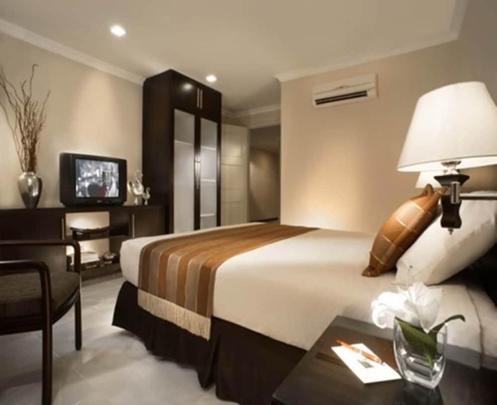 Kristal Hotel Джакарта Экстерьер фото
