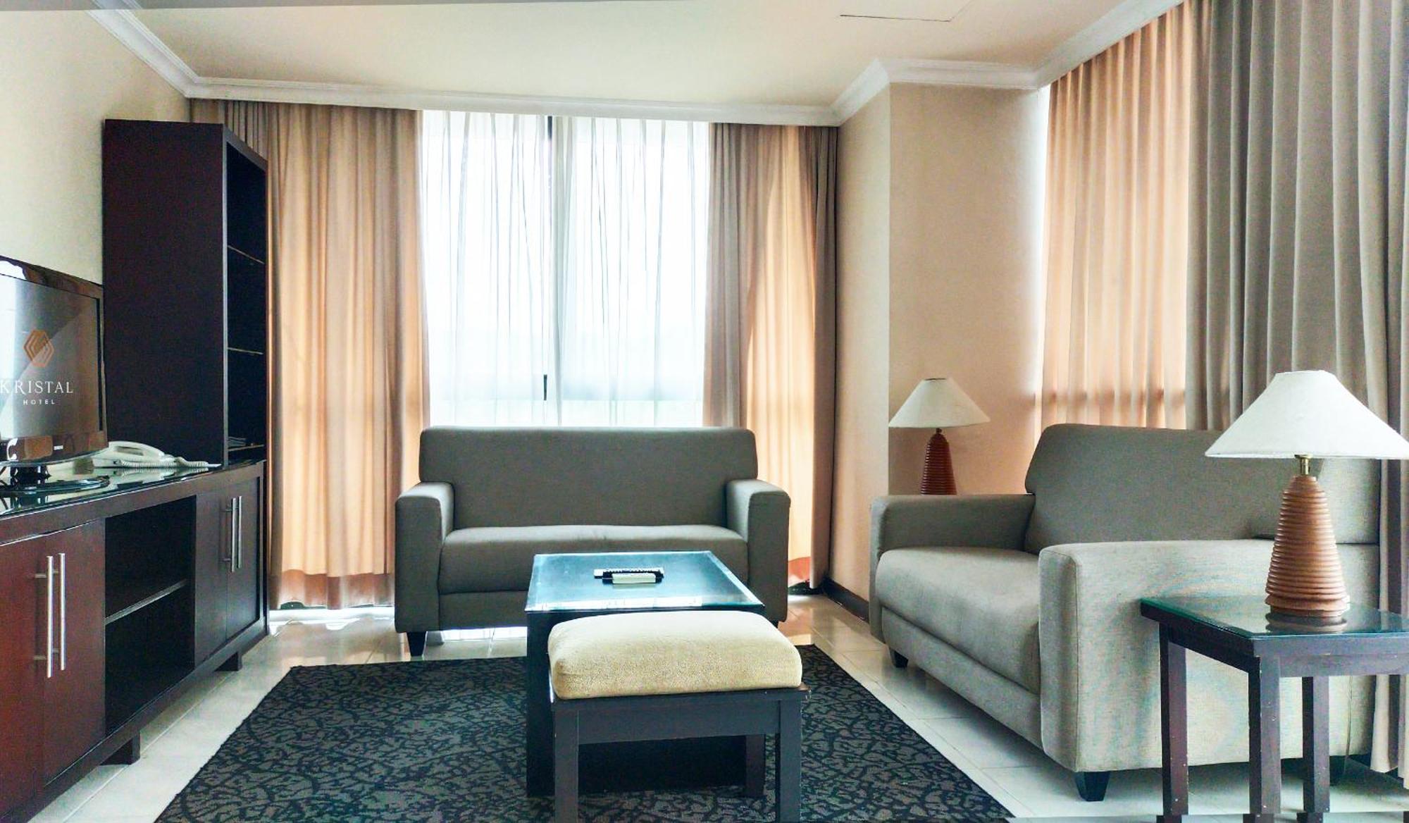 Kristal Hotel Джакарта Экстерьер фото