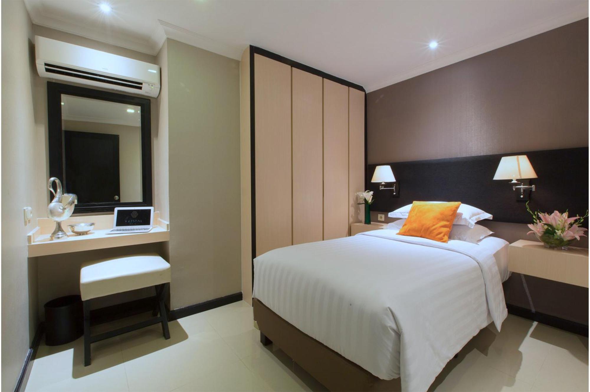 Kristal Hotel Джакарта Экстерьер фото