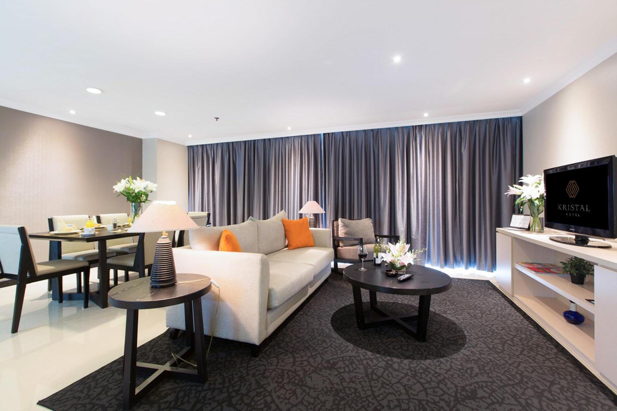 Kristal Hotel Джакарта Экстерьер фото