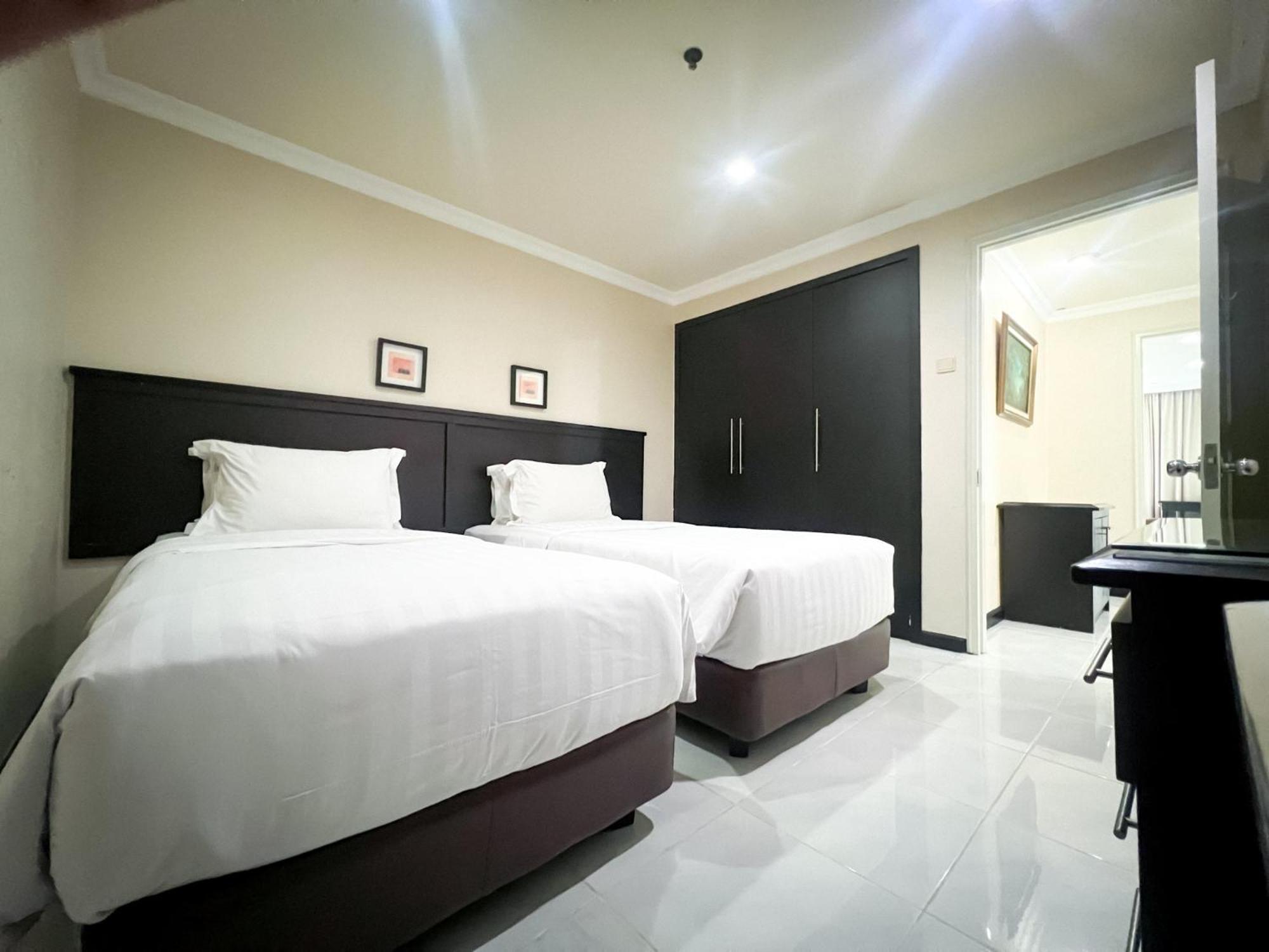 Kristal Hotel Джакарта Экстерьер фото