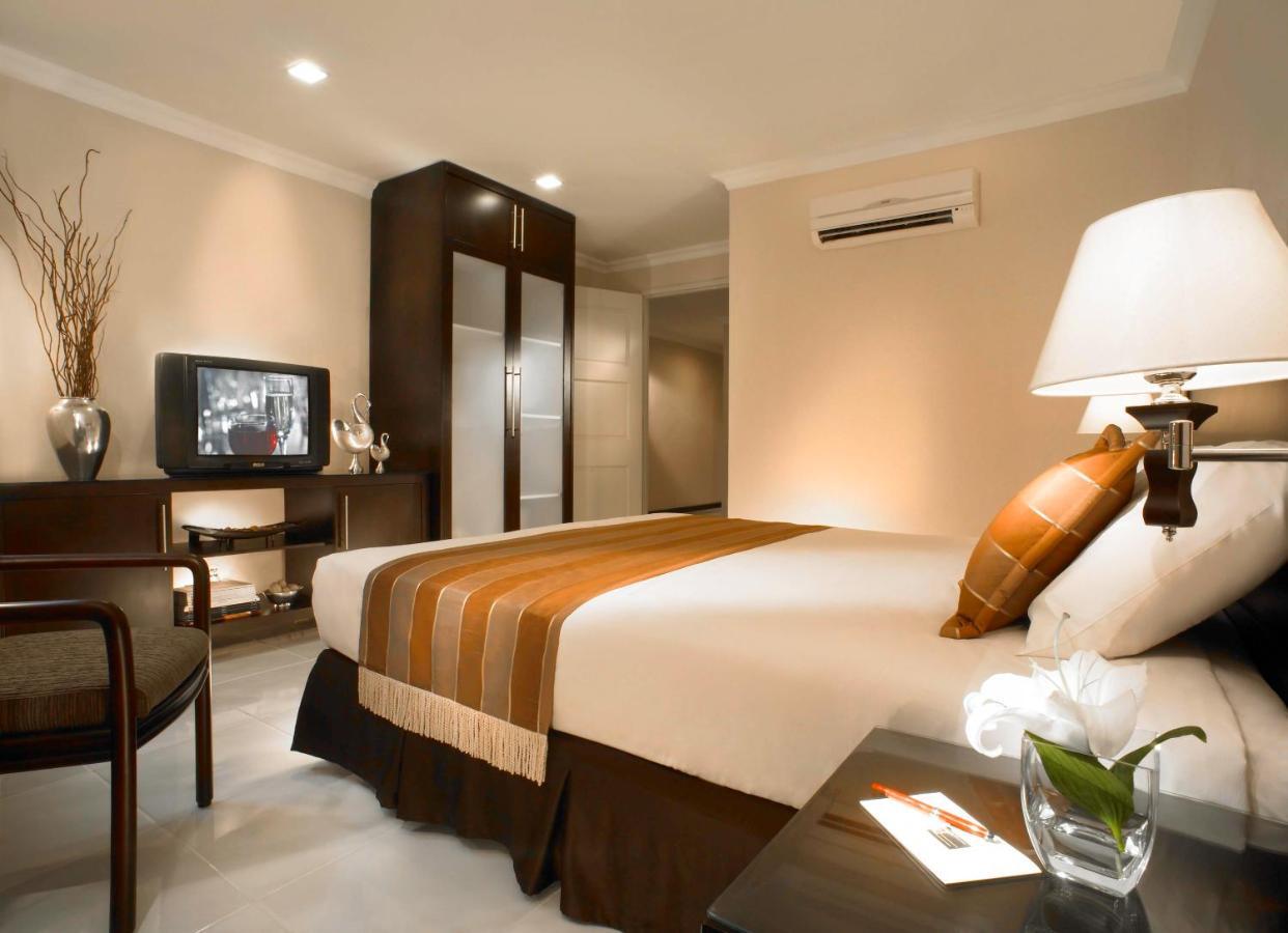 Kristal Hotel Джакарта Экстерьер фото